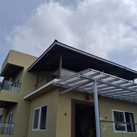 Trimurti Holiday Home Панчгани Стая снимка