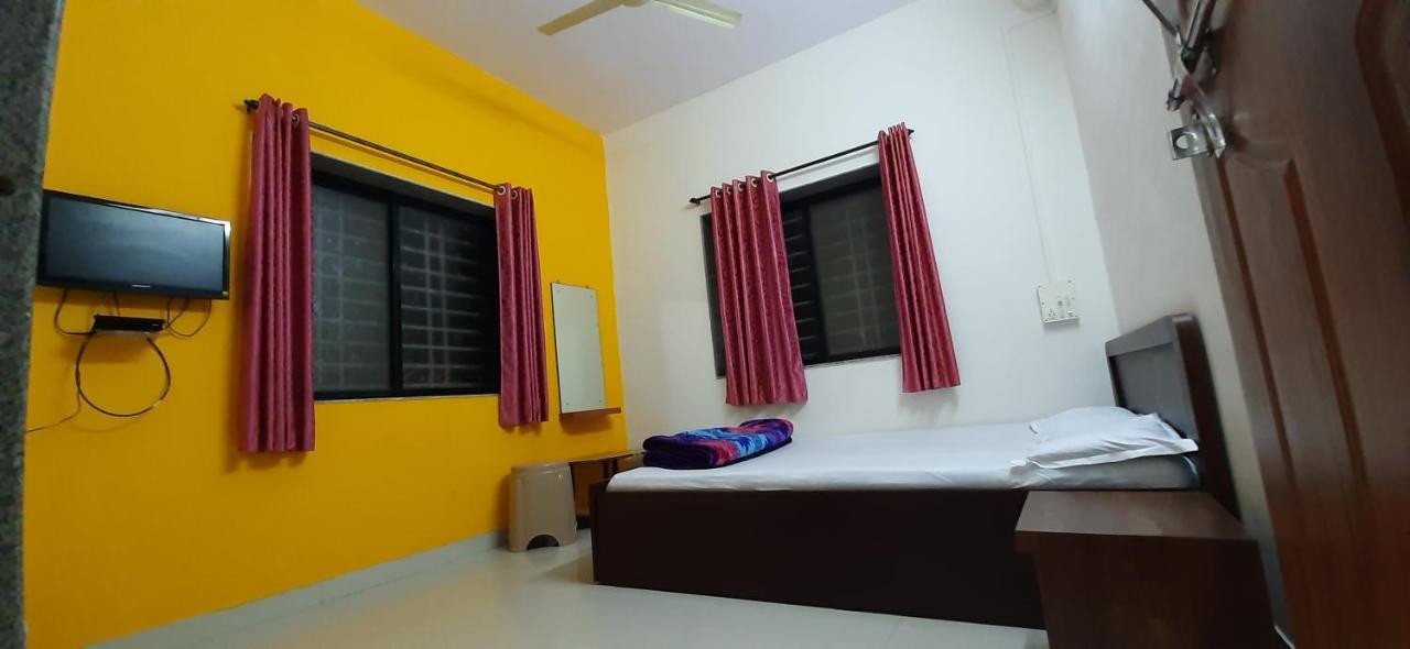 Trimurti Holiday Home Панчгани Екстериор снимка