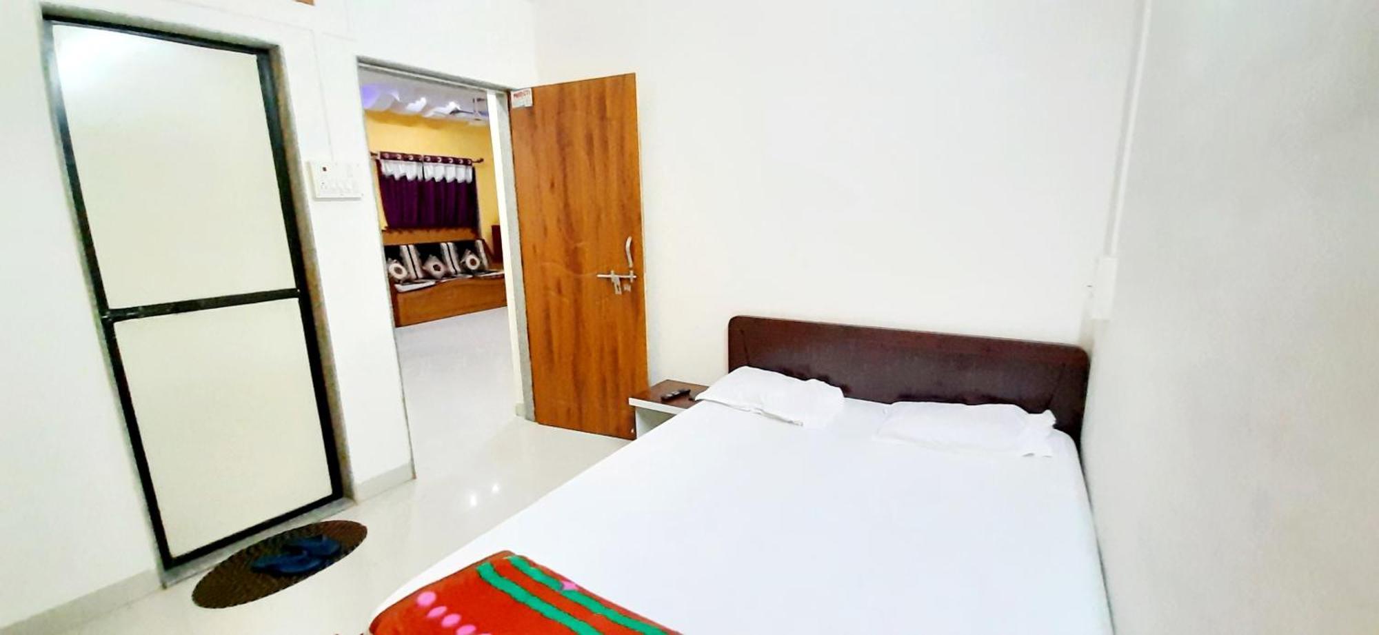 Trimurti Holiday Home Панчгани Екстериор снимка
